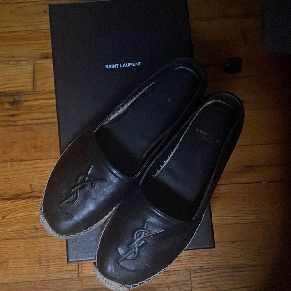 Ysl shoes. Only wore once